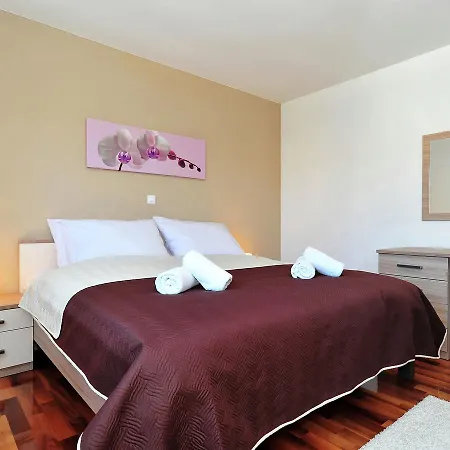别墅 Modern In With Private Swimming Pool